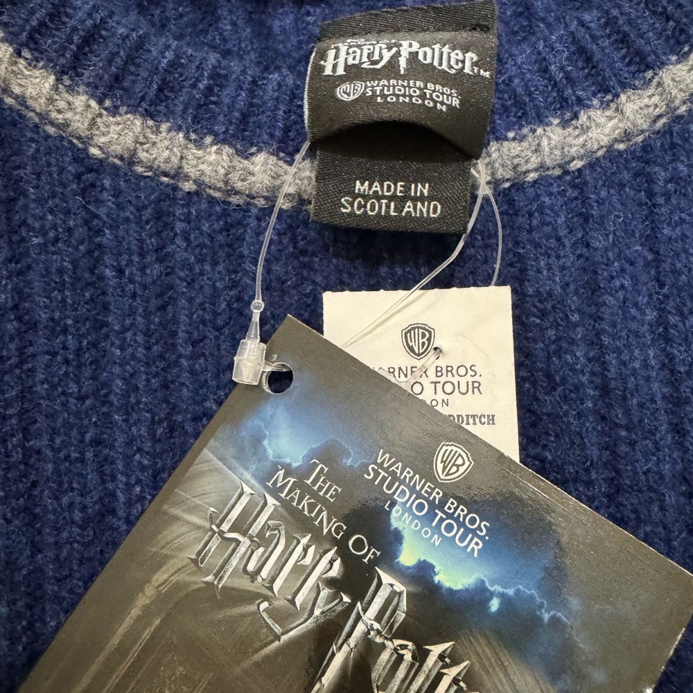 Warner Bros. Harry Potter Navy Sweater. 100% Lambswool - Picture 5 of 7